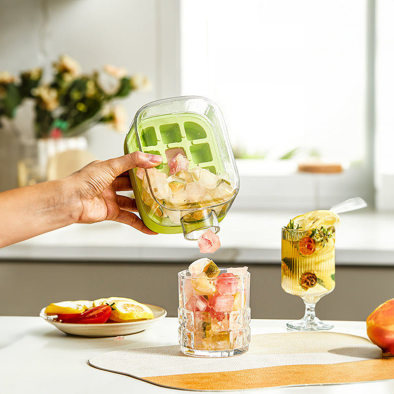 Ice - covered tray; freezer - overflow prevention ice tray